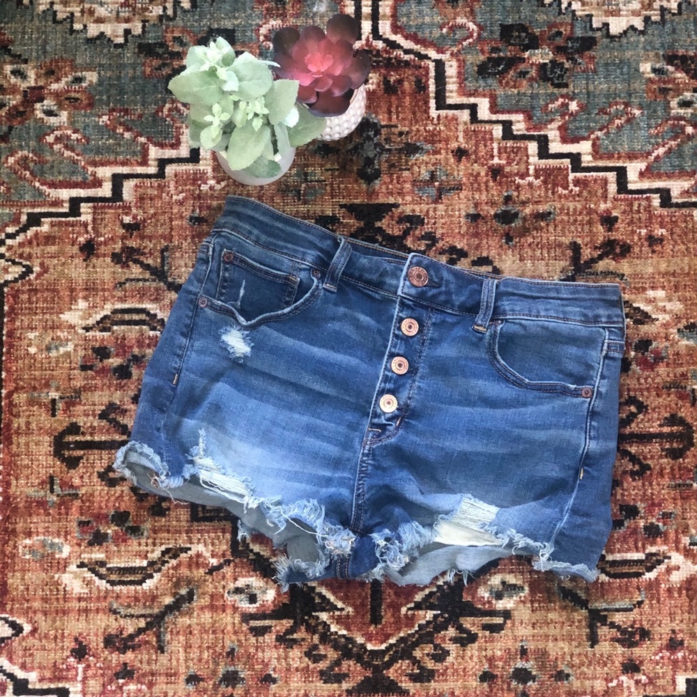 American Eagle Hi-Rise Shortie